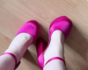 The Sounds of Walking in High Heels